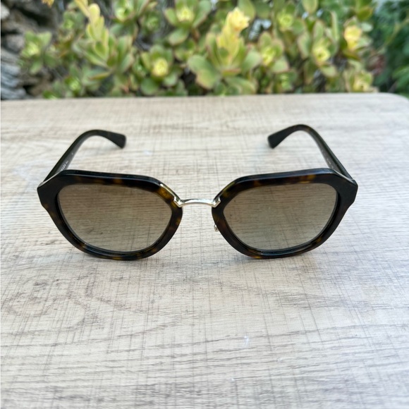 Prada womens sunglasses Prada sunglasses for women sunshades for her Women - Picture 7 of 10